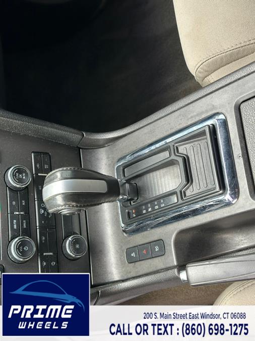 2014 Ford Mustang V6 photo