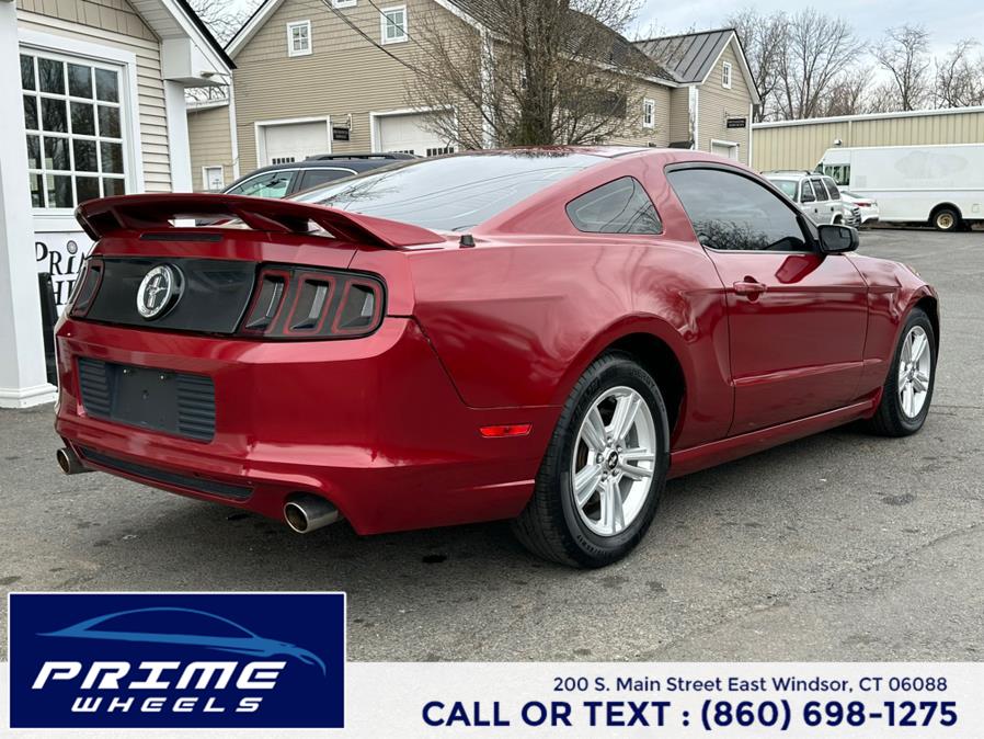 2014 Ford Mustang V6 photo