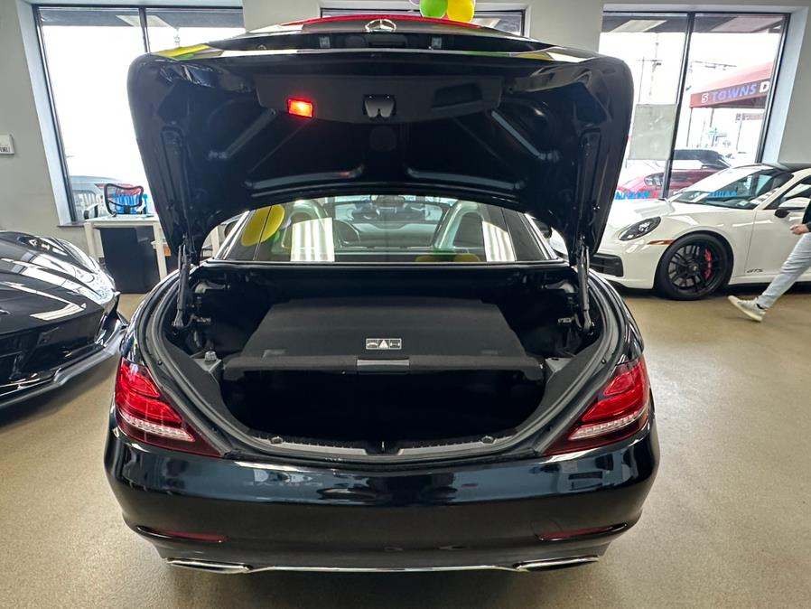 2017 Mercedes-Benz SLC SLC 300 Roadster photo