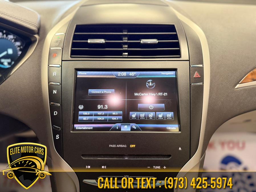 2016 Lincoln MKZ 4dr Sdn AWD photo