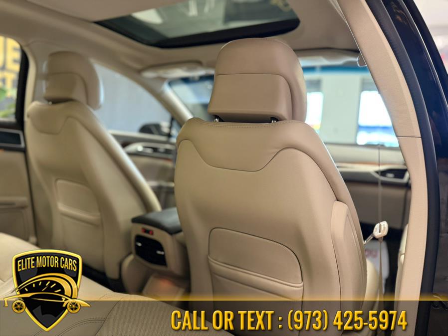 2016 Lincoln MKZ 4dr Sdn AWD photo