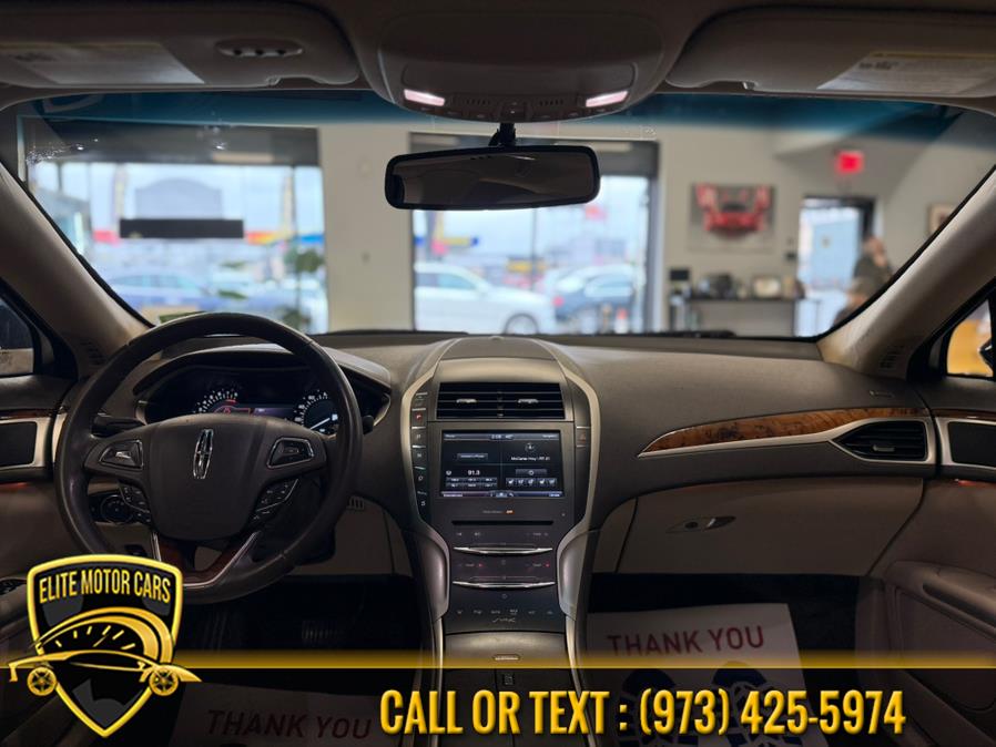 2016 Lincoln MKZ 4dr Sdn AWD photo