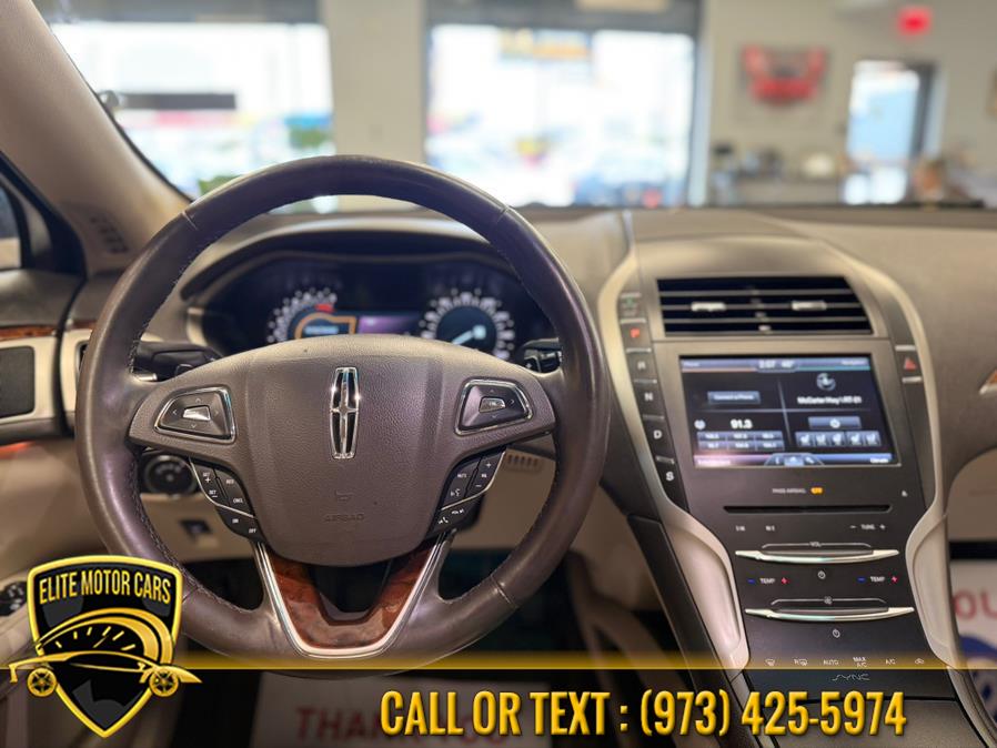 2016 Lincoln MKZ 4dr Sdn AWD photo