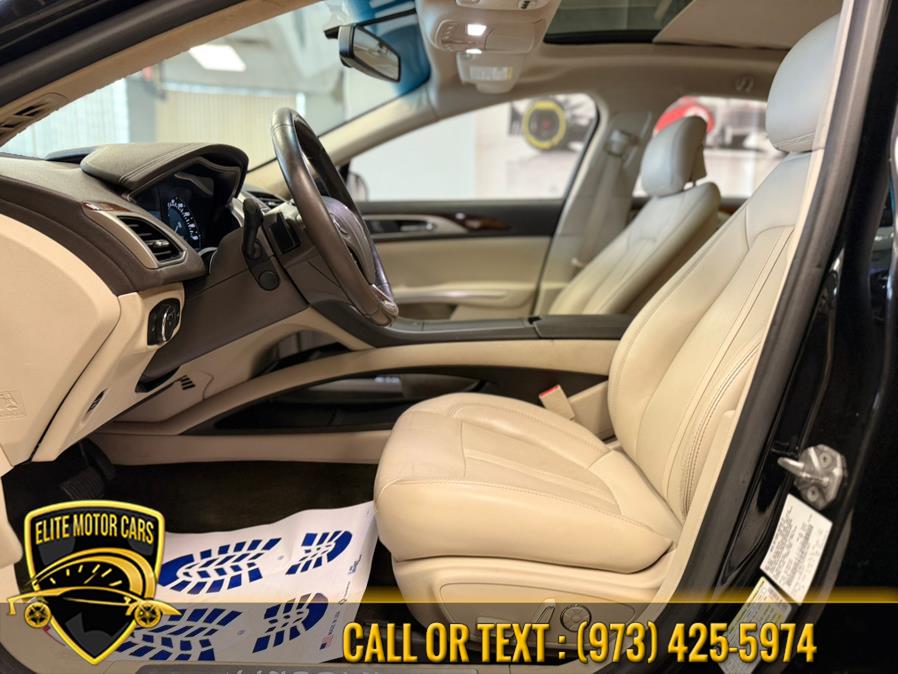 2016 Lincoln MKZ 4dr Sdn AWD photo
