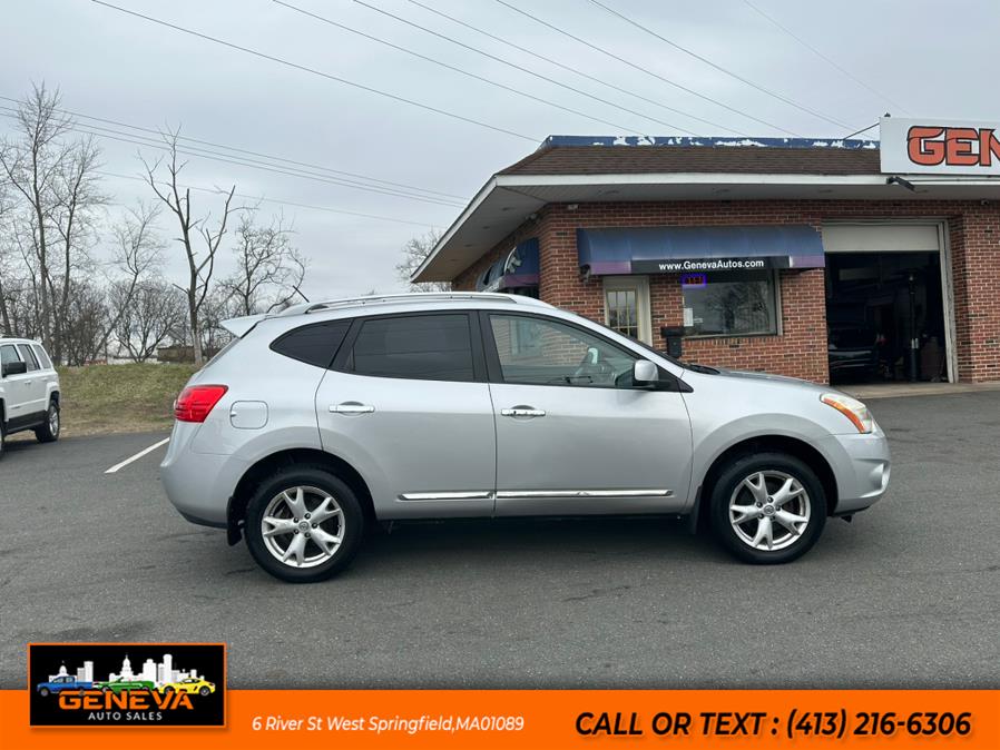 2011 Nissan Rogue S photo