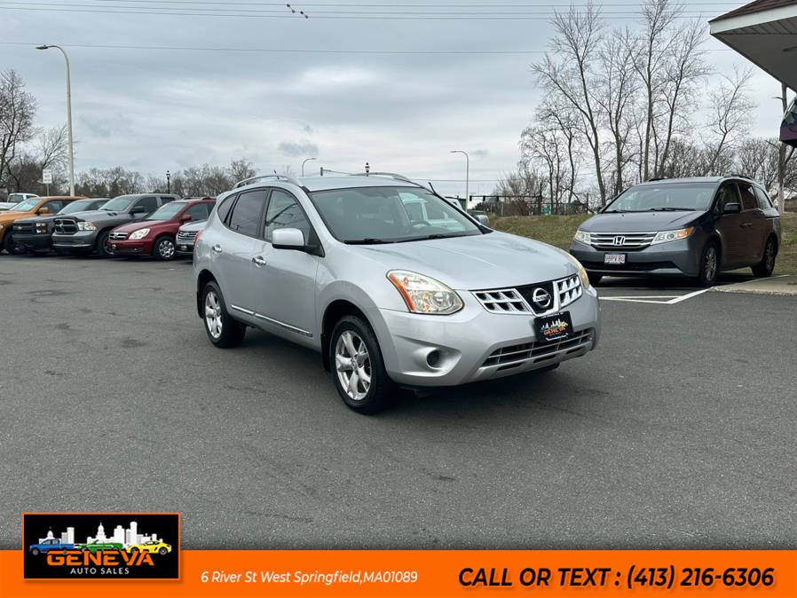 2011 Nissan Rogue S photo