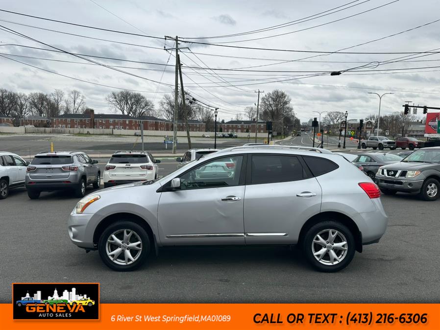 2011 Nissan Rogue S photo