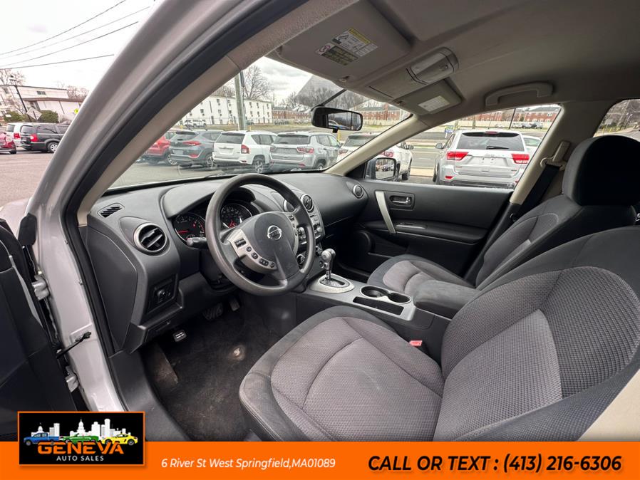 2011 Nissan Rogue S photo