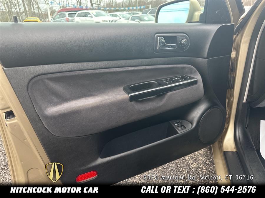 2002 Volkswagen Golf GLS photo