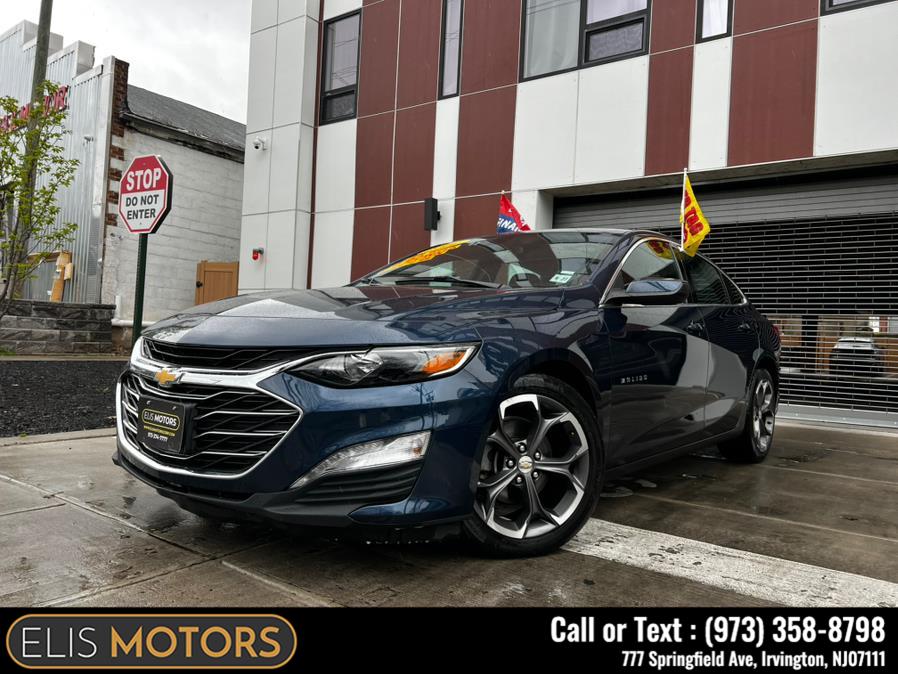 2022 Chevrolet Malibu 4dr Sdn LT photo