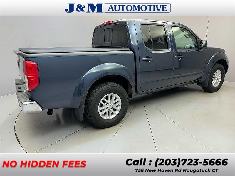 2017 Nissan Frontier SV V6 photo
