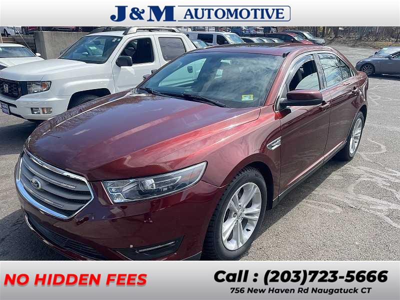 2015 Ford Taurus SEL photo