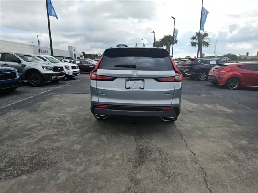 2024 Honda CR-V Hybrid Sport Touring AWD photo