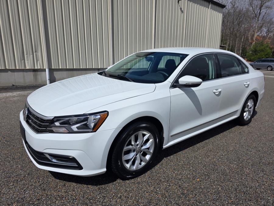 2017 Volkswagen Passat 1.8T S Auto photo