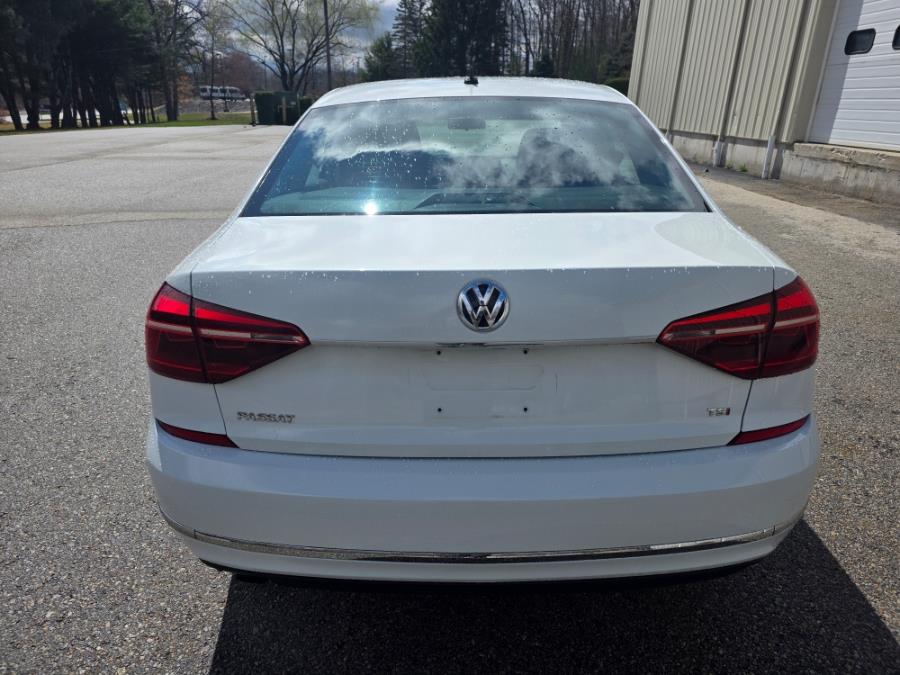 2017 Volkswagen Passat 1.8T S Auto photo