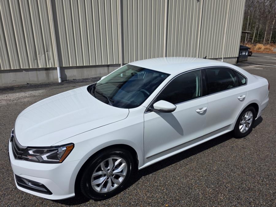 2017 Volkswagen Passat 1.8T S Auto photo