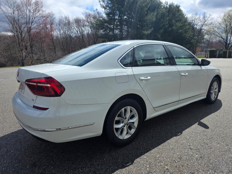 2017 Volkswagen Passat 1.8T S Auto photo