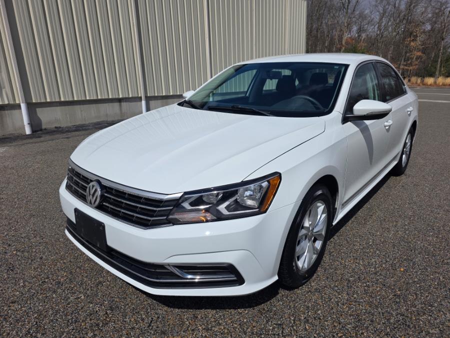 2017 Volkswagen Passat 1.8T S Auto photo