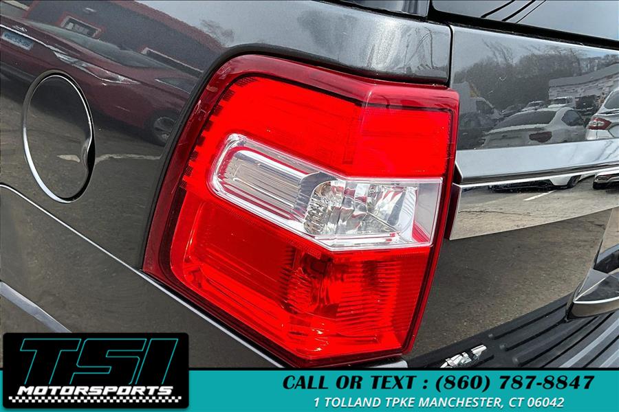 2016 Ford Expedition 4WD 4dr XLT photo