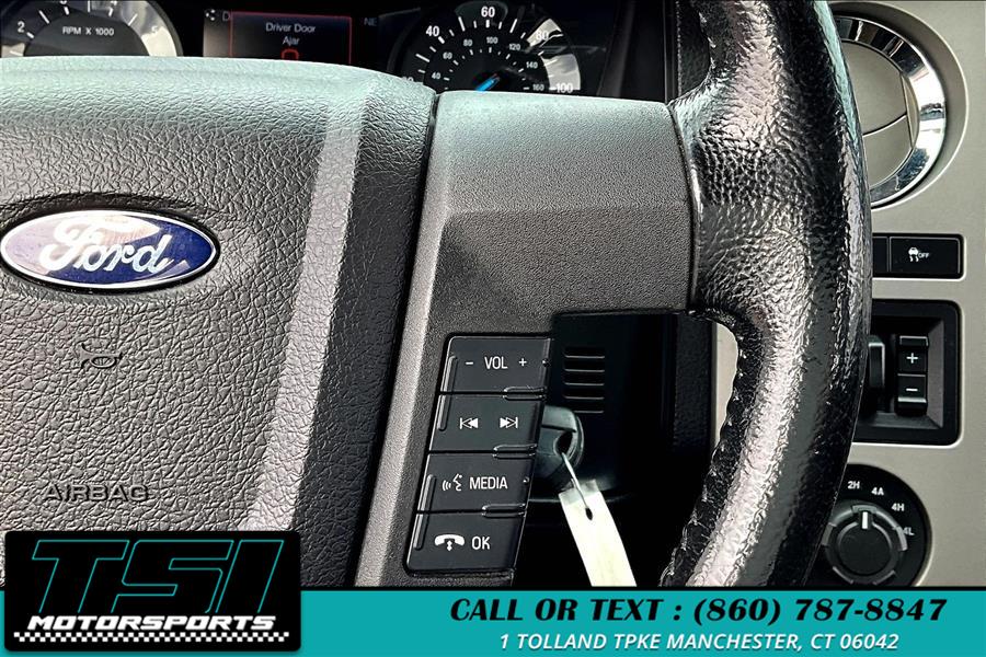 2016 Ford Expedition 4WD 4dr XLT photo