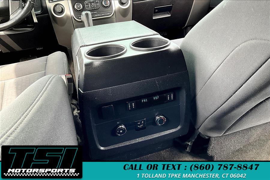 2016 Ford Expedition 4WD 4dr XLT photo