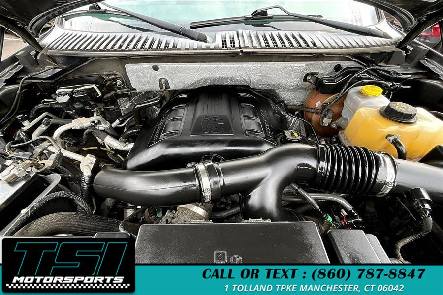 2016 Ford Expedition 4WD 4dr XLT photo