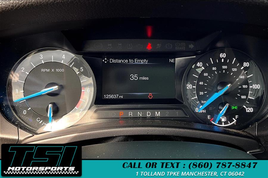 2016 Ford Expedition 4WD 4dr XLT photo