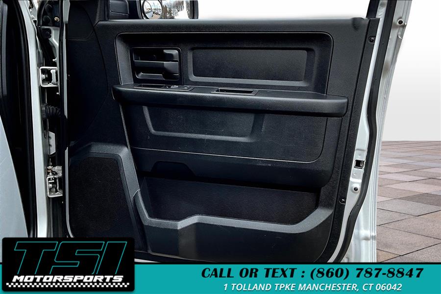 2018 RAM 1500 Express 4x4 Quad Cab 6''4