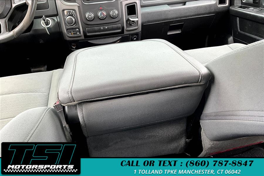 2018 RAM 1500 Express 4x4 Quad Cab 6''4