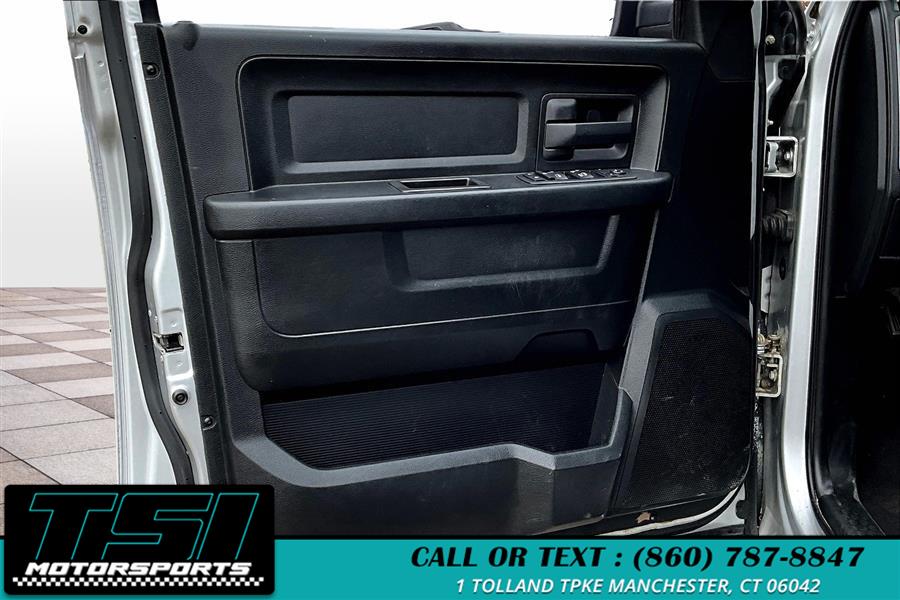 2018 RAM 1500 Express 4x4 Quad Cab 6''4