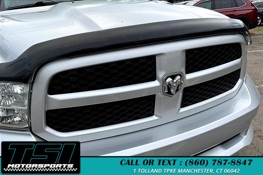 2018 RAM 1500 Express 4x4 Quad Cab 6''4