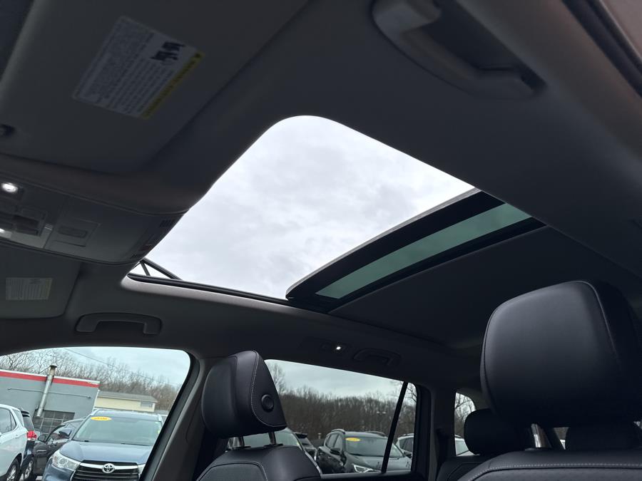2021 Volkswagen Tiguan 2.0T SE 4MOTION photo