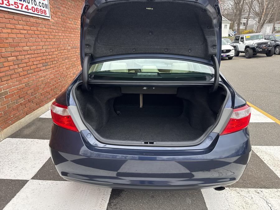 2017 Toyota Camry XLE Auto photo
