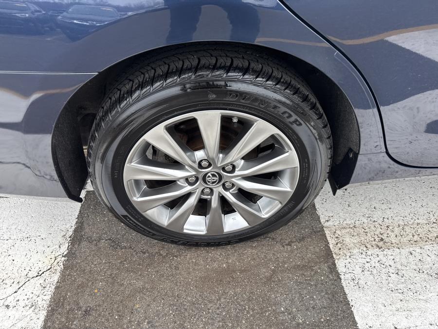 2017 Toyota Camry XLE Auto photo