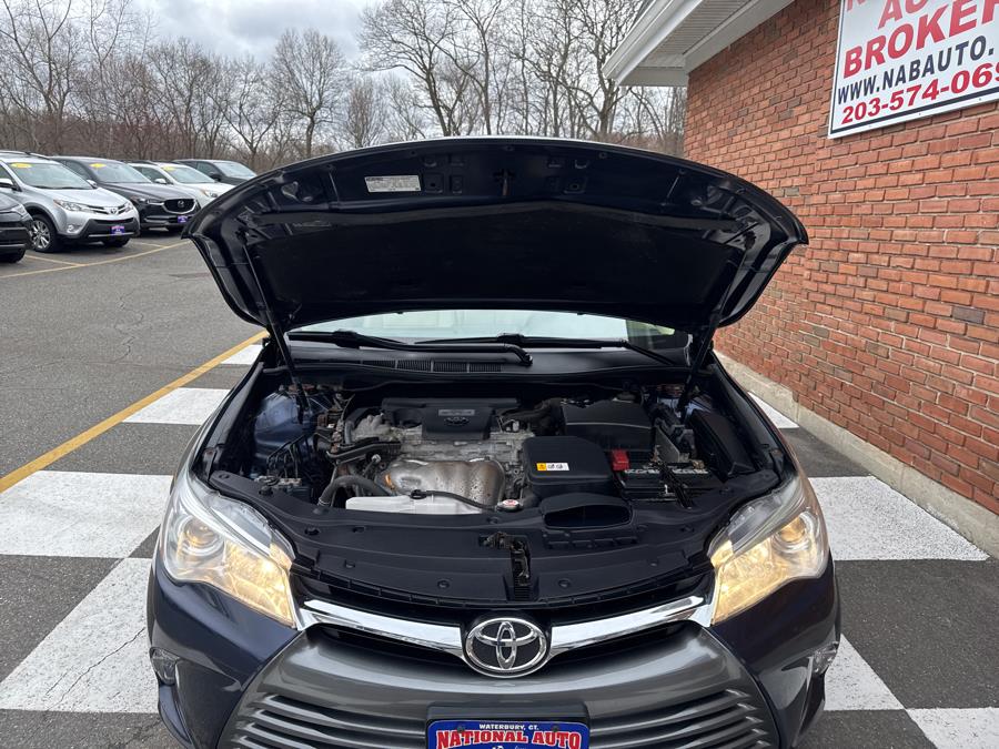 2017 Toyota Camry XLE Auto photo