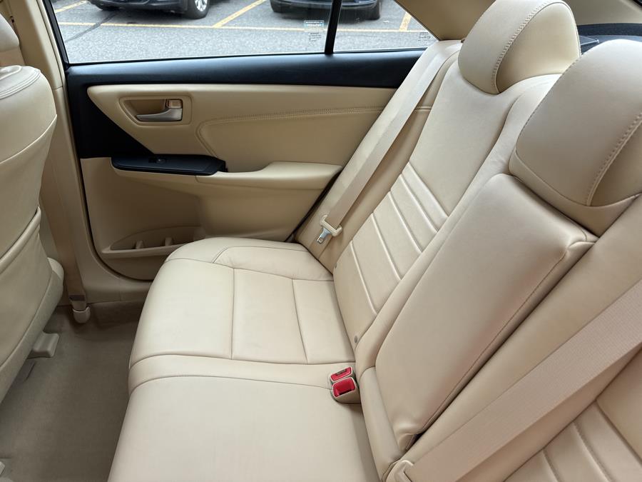 2017 Toyota Camry XLE Auto photo