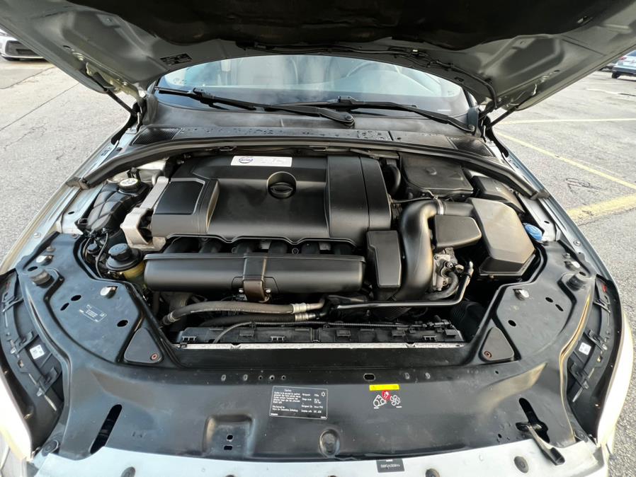 2010 Volvo XC70 3.2 photo