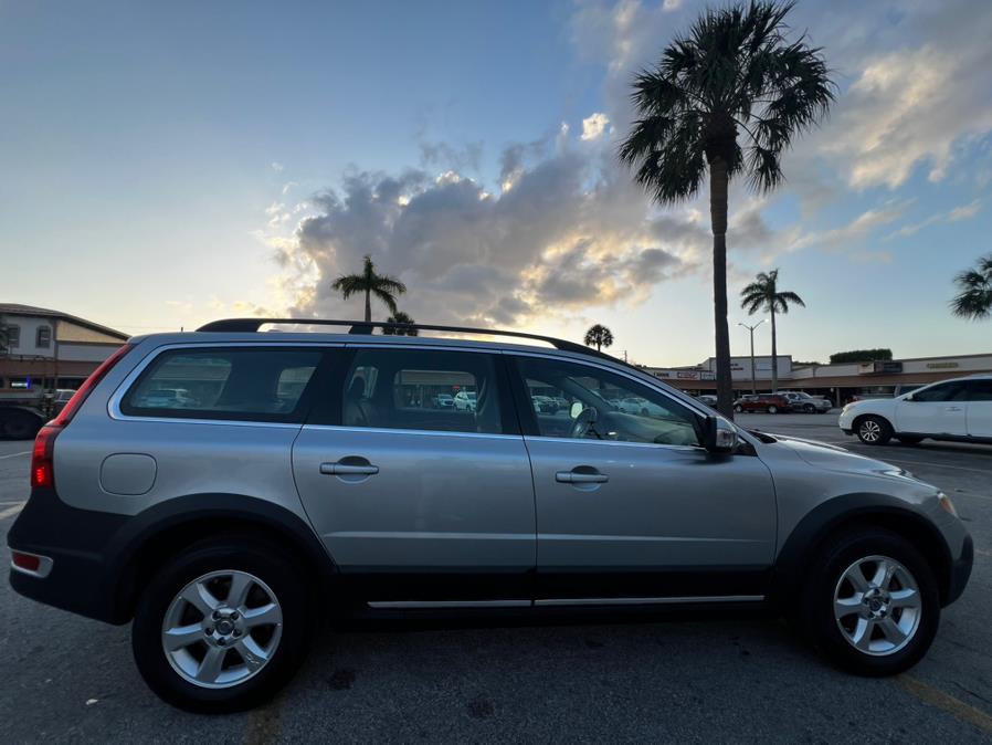 2010 Volvo XC70 3.2 photo