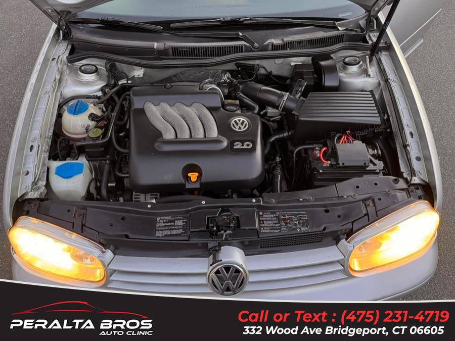 2005 Volkswagen Golf GLS photo