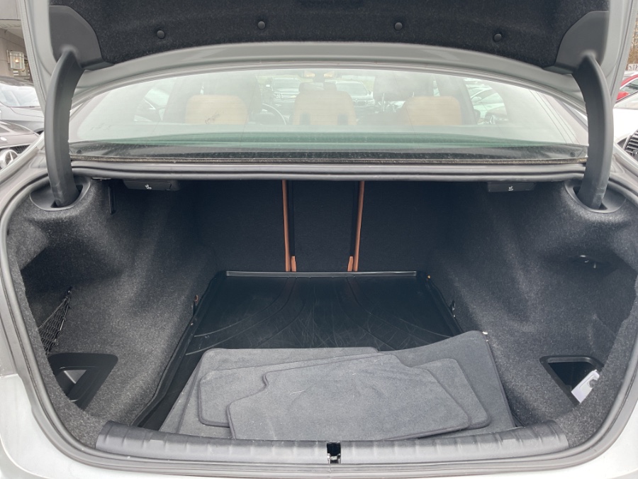 2020 BMW 5-Series 530i xDrive Sedan photo