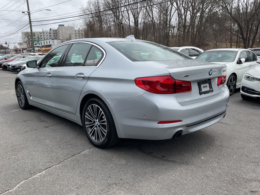 2020 BMW 5-Series 530i xDrive Sedan photo
