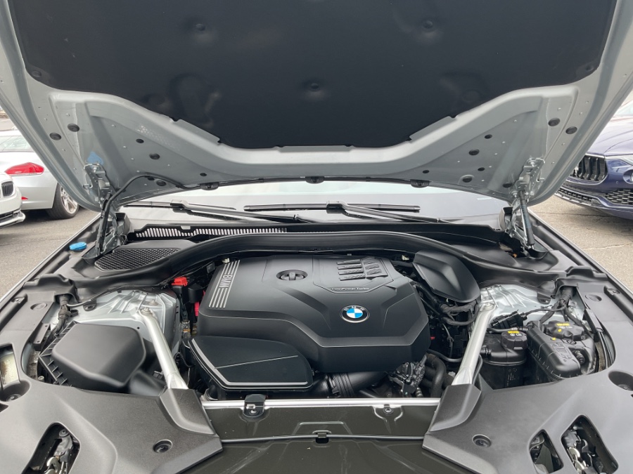 2020 BMW 5-Series 530i xDrive Sedan photo