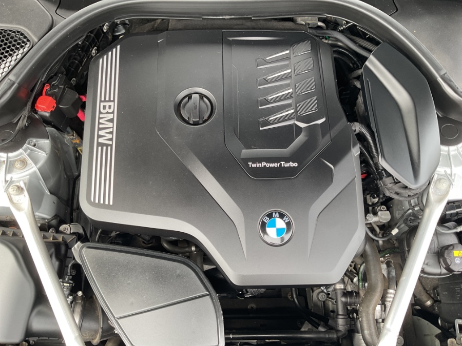 2020 BMW 5-Series 530i xDrive Sedan photo
