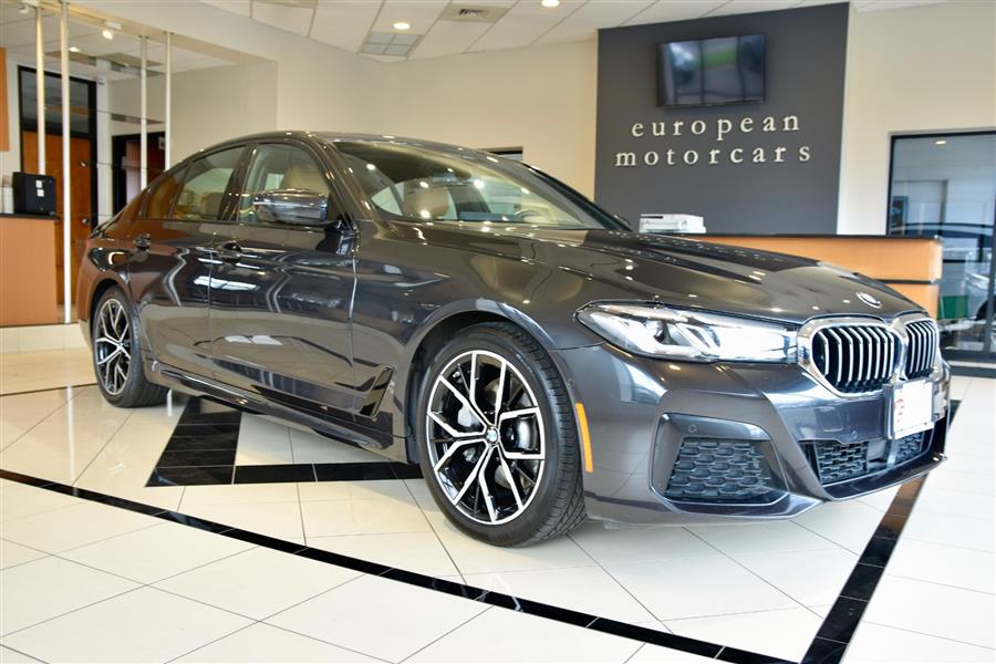 2022 BMW 5-Series 530i xDrive photo
