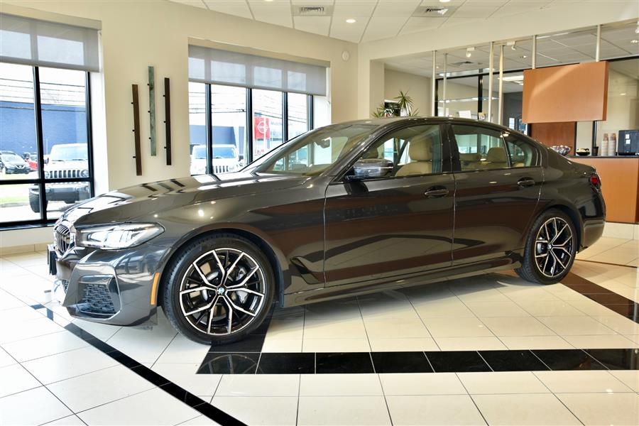 2022 BMW 5-Series 530i xDrive photo