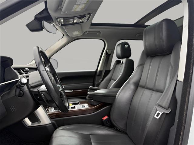 2017 Land Rover Range Rover 3.0L V6 Supercharged HSE photo