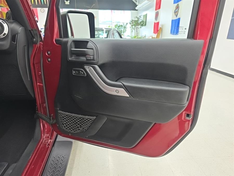 2011 Jeep Wrangler Sahara photo
