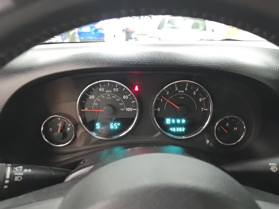 2011 Jeep Wrangler Sahara photo
