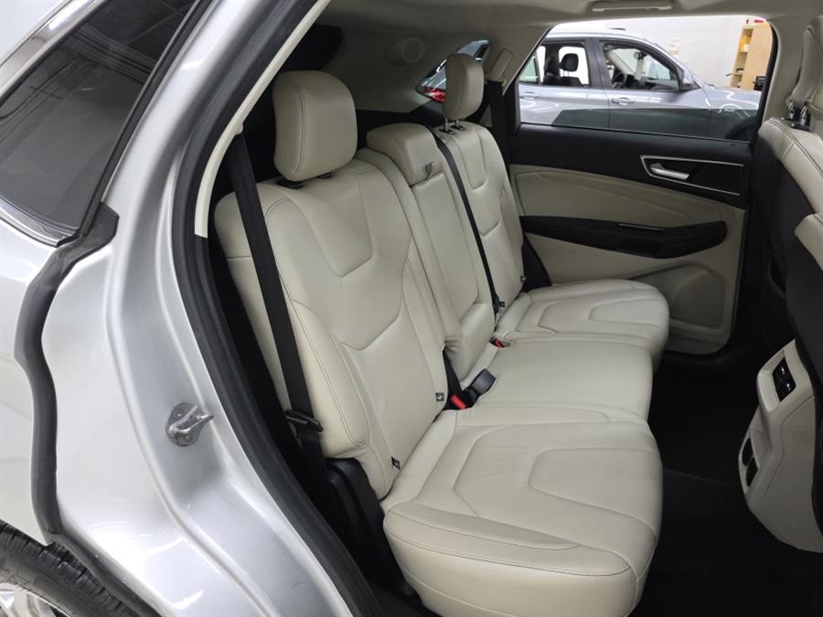2017 Ford Edge Titanium AWD photo