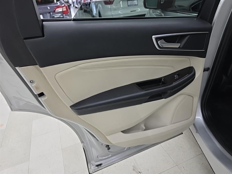 2017 Ford Edge Titanium AWD photo